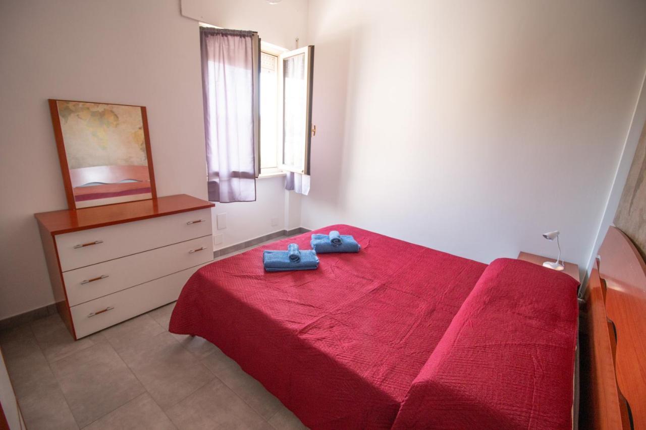 Casa Vacanze Casetta Grande Porto Torres Dış mekan fotoğraf